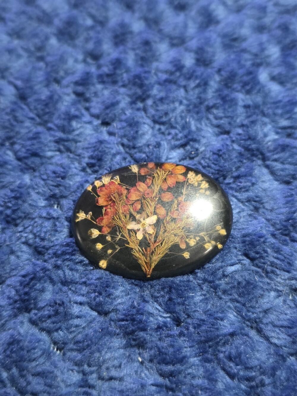 Vintage Hand Painted Wooden Brooch Pin Realist Dried Flower Bouquet